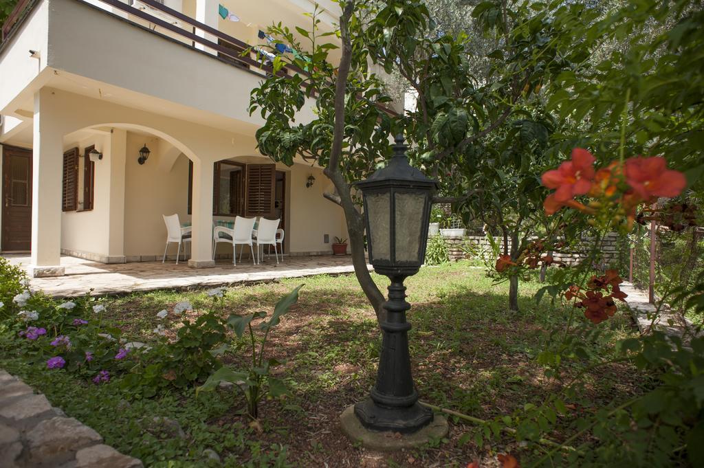 Gregovic Family Apartments Petrovac 外观 照片
