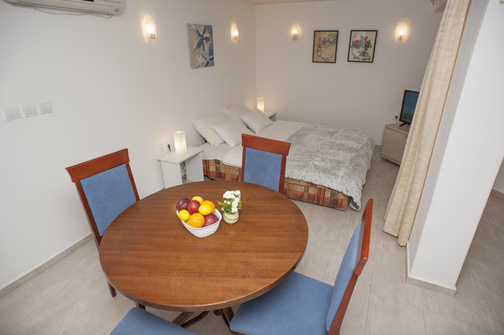 Gregovic Family Apartments Petrovac 外观 照片
